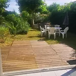 Reve De Bisca Spacieux Climatise Avec Jardin Privatif Piscine Et Parking Prives