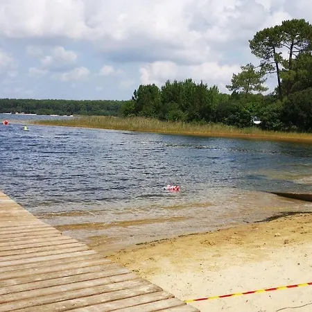 Reve De Bisca Spacieux Avec Jardin Privatif Piscine Et Parking Prives Biscarrosse